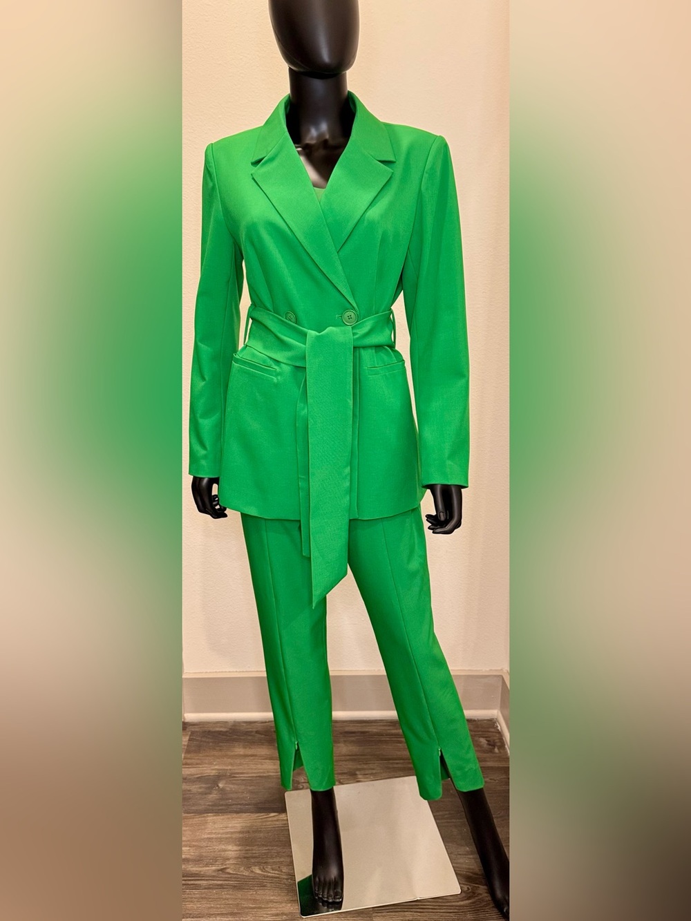 Vibrant Kelly Green Double-Breasted Blazer & Pant Set size M